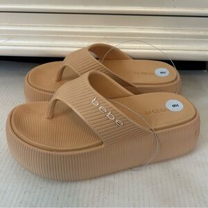 NEW Bebe Puffi Beige Slip-On Slide Thong Platform Chunky Sandals Shoes Size 9